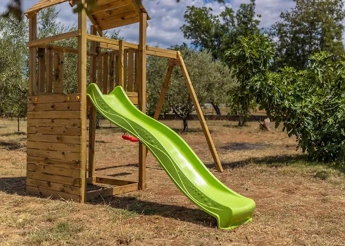 Semesterbostad Calma Brisevo