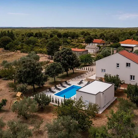 Calma Holiday home Brisevo